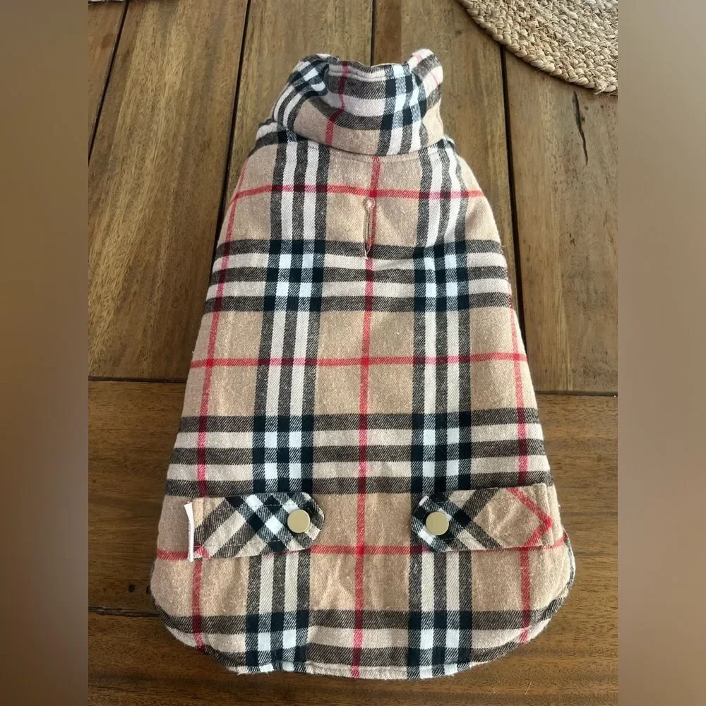Vivaglory Reversible Plaid and Tan Dog Coat (Burberry look-alike) soooo cute!